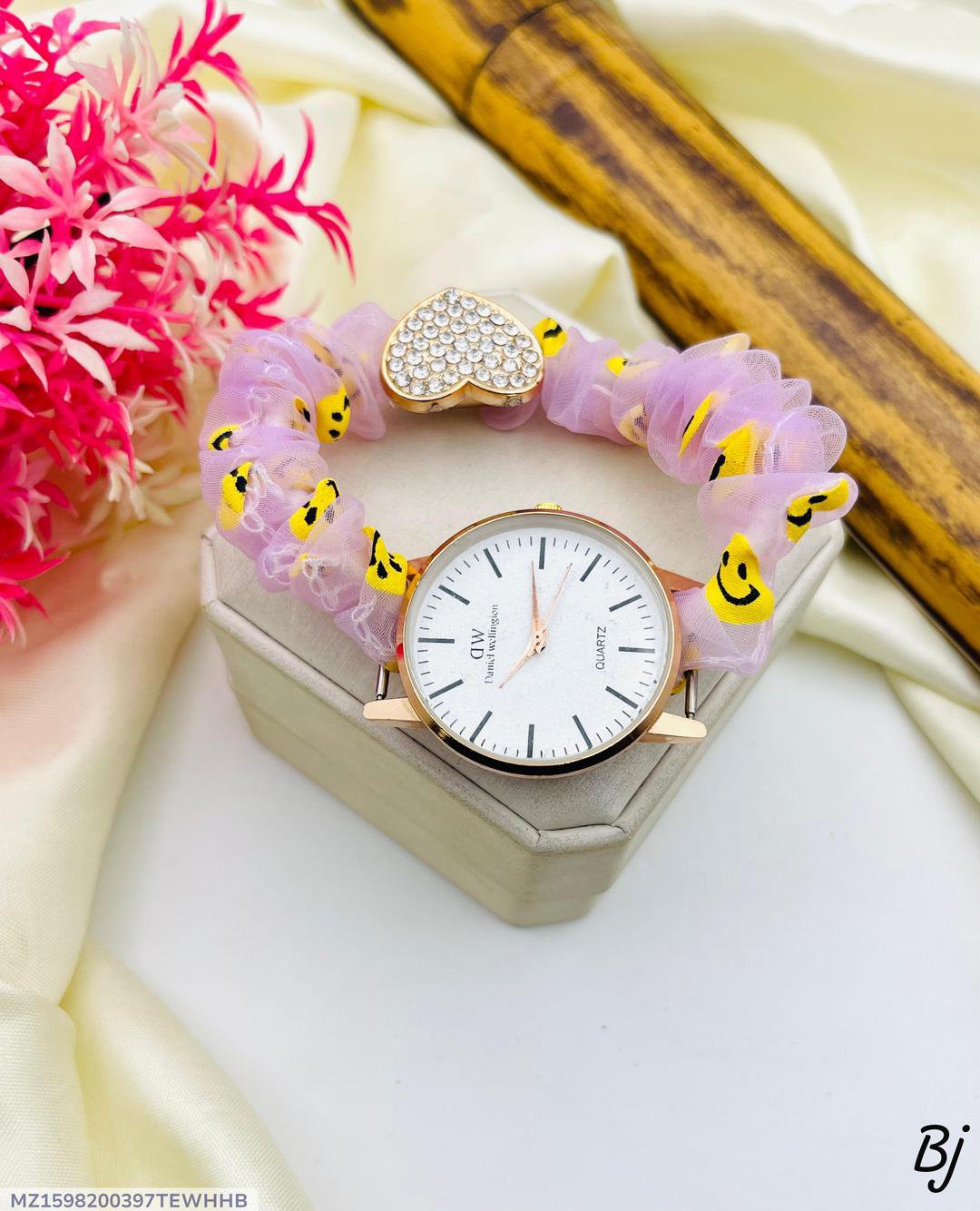 Stylish Women's Quartz Watch- 1Pcs